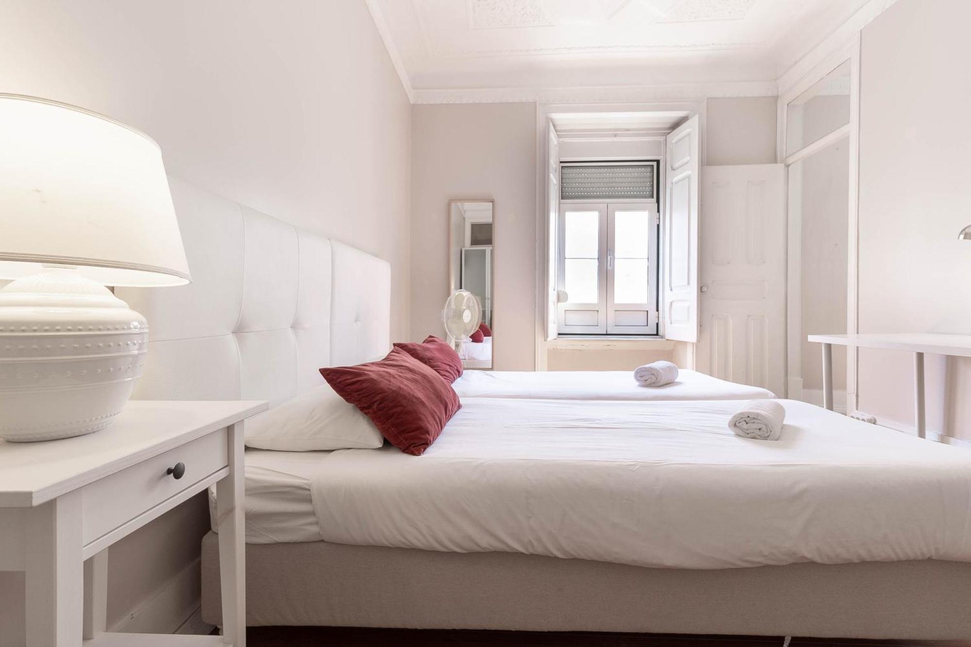 Apartment Akicity Anjos Stairway Lissabon